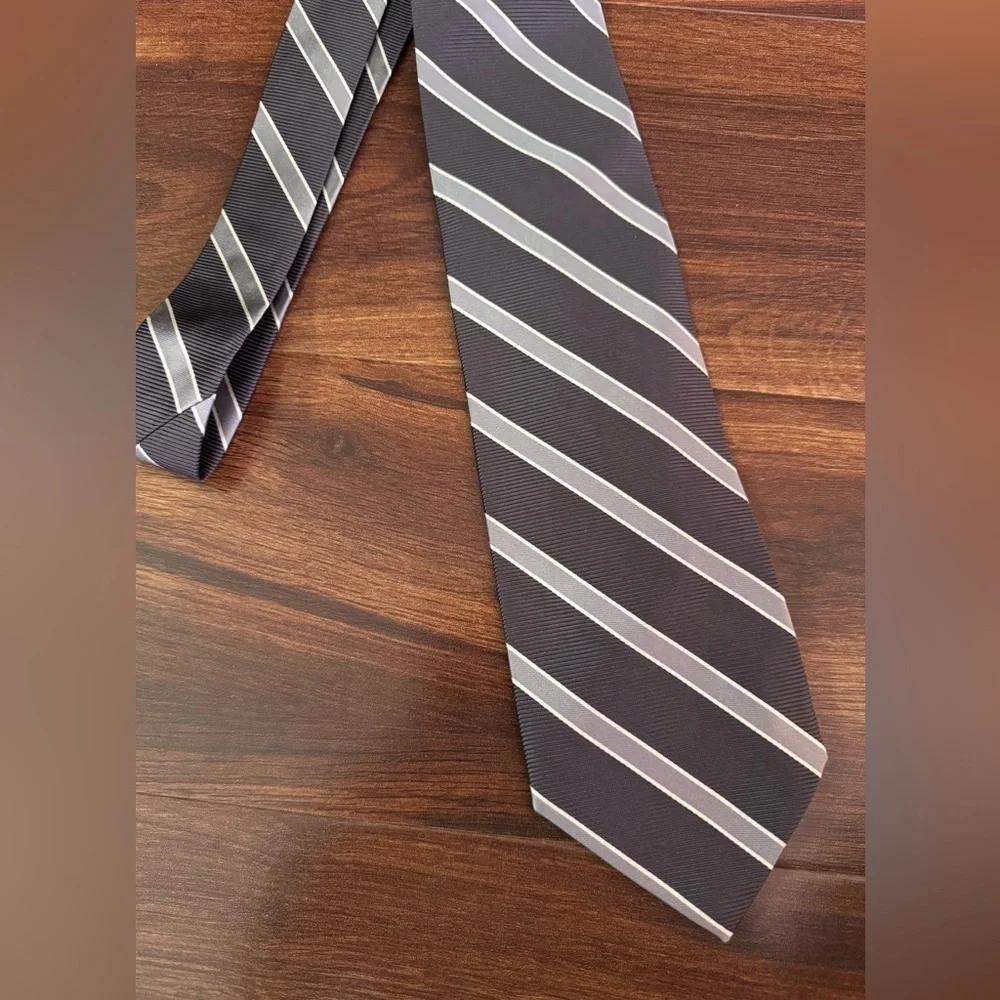 BROOKS BROTHERS “346” Classic All Silk Dark and Light Gray Formal Repp Tie